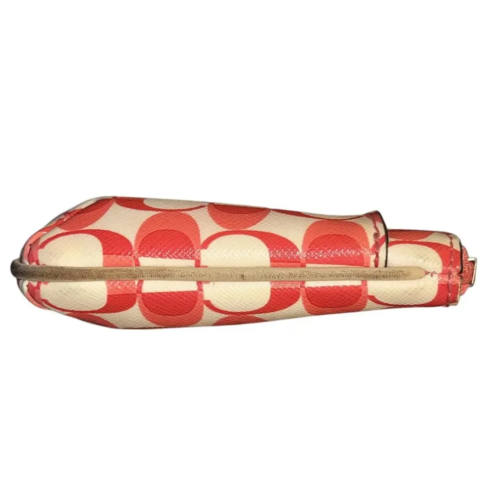 Coach Signature Dream C GoGo Wristlet F5590 - Picture 4 of 9